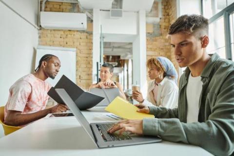 Choosing Between Google Workspace, Microsoft 365, and Zoho in 2026