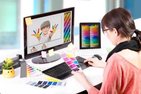 The Benefits of Learning Graphic Design for Business Owners